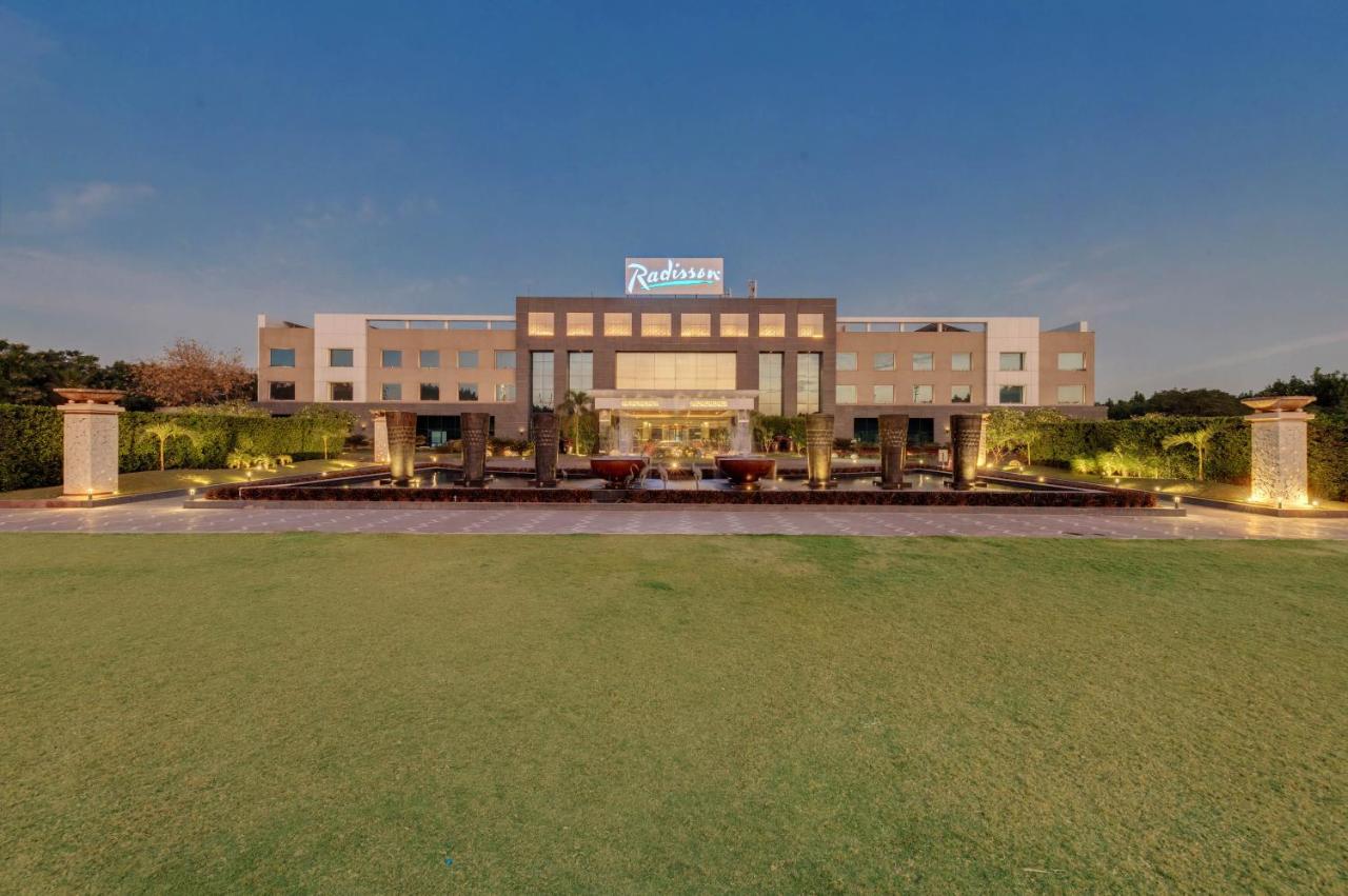 Radisson Resort & Spa Kandla Gāndhīdhām Buitenkant foto