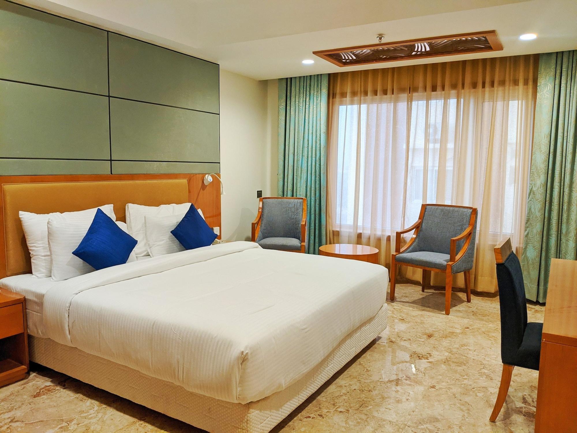 Radisson Resort & Spa Kandla Gāndhīdhām Buitenkant foto