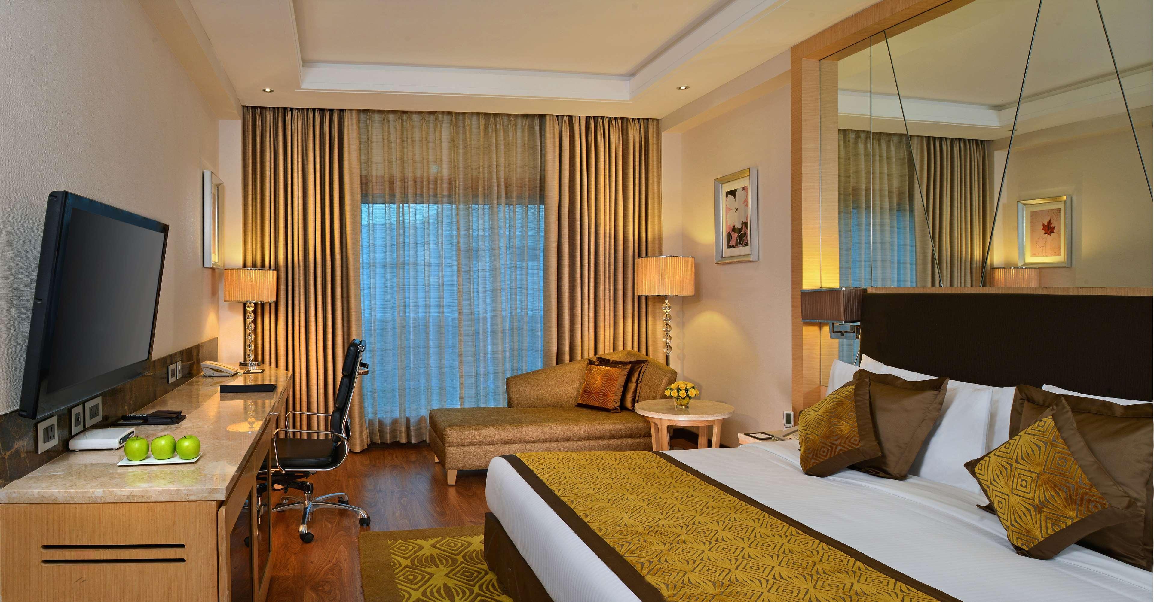 Radisson Resort & Spa Kandla Gāndhīdhām Buitenkant foto