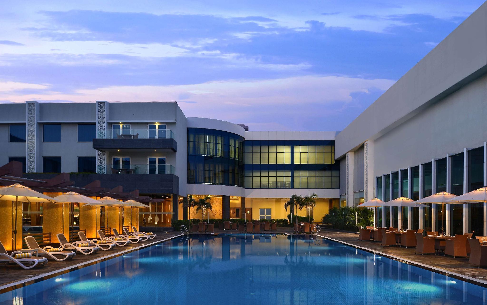 Radisson Resort & Spa Kandla Gāndhīdhām Buitenkant foto