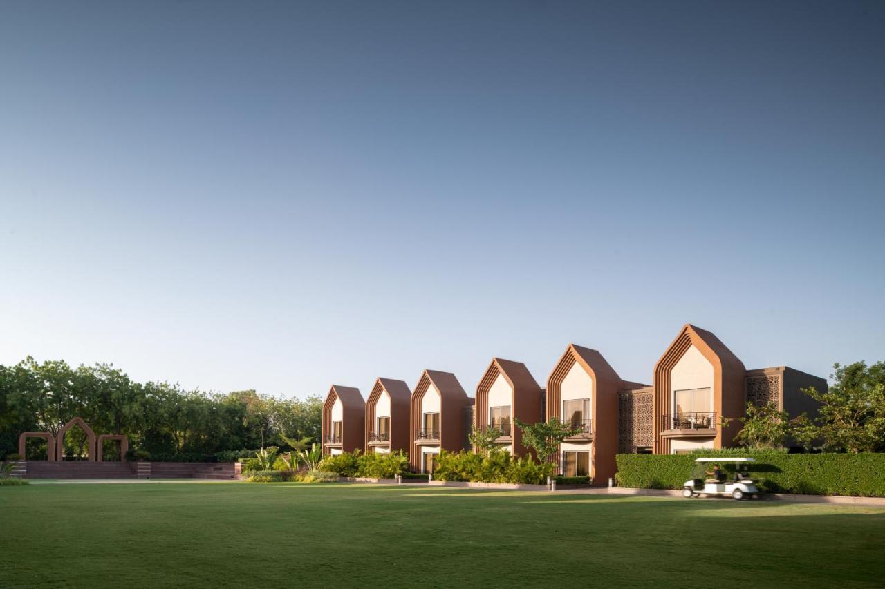 Radisson Resort & Spa Kandla Gāndhīdhām Buitenkant foto